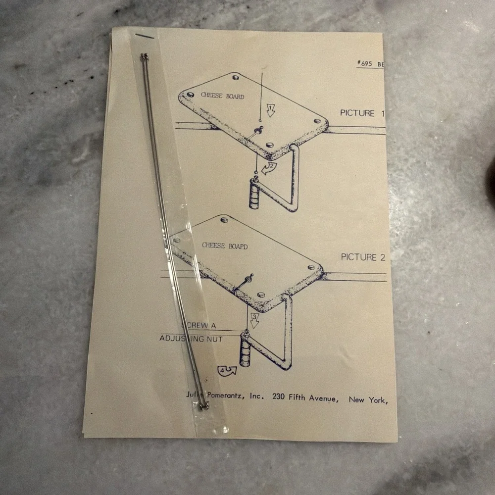 JULIE POMERANTZ; WIRE CHEESE SLICER 10X7 BOARD GOODWOOD #695 U.S.A.